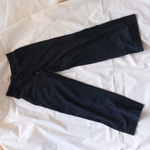 Lululemon - Picture 5 of 6